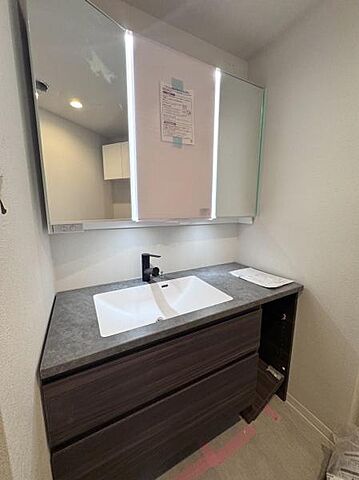 洗面 レグノ・セレーノ 4階/-