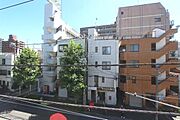 真南を向いており日当たり良好です！