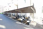 バイク駐車場