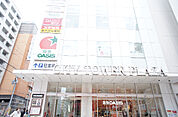 阪急オアシス神戸旭通店 279m