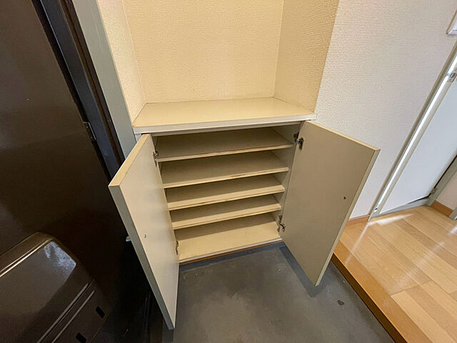 シューズボックス。異なる場合は現況を優先します。