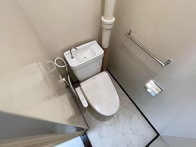 温水洗浄便座。異なる場合は現況を優先します。