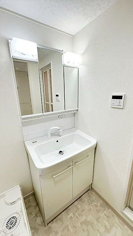朝の支度も快適に。使いやすさにこだわった洗面空間