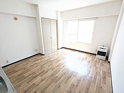 モンターニュアネックス 201 2階ワンルームのリビング/ダイニング