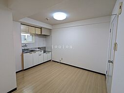 エスポアール53 102 1階1DKのリビング/ダイニング