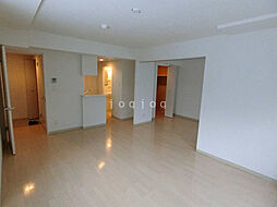 ラ・コーザ北円山（Ｌａ　Ｃａｕｓａ北円山） 102 1階1LDKのリビング/ダイニング