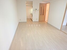 サンクルミエール大通南 302 3階1LDKのリビング/ダイニング