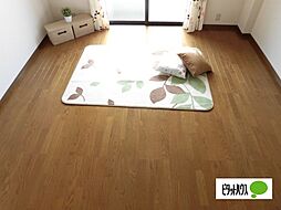 グリーングラス 101 1階1Kのリビング/ダイニング