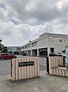 小学校「伊勢崎市立宮郷小学校まで587m」
