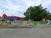 幼稚園、保育園「むつみ保育園まで999m」