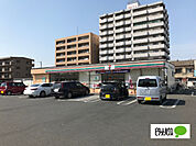 コンビニ「セブンイレブン新伊勢崎駅前店まで614m」