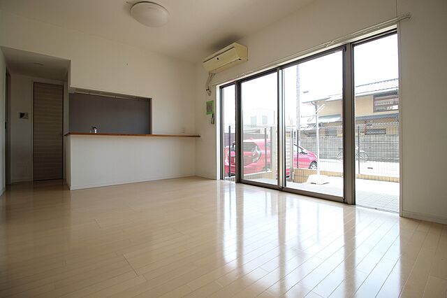 リビング/ダイニング プライムスクエアー伊勢崎 1階/-