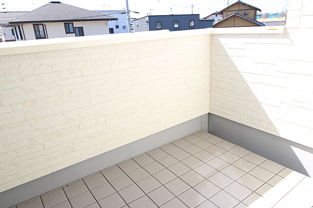 バルコニー 伊勢崎市宮子町3561-8