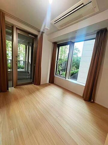 寝室 三田ガーデンヒルズ　ウエストヒル 2階/-