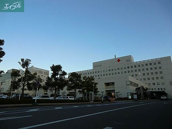 画像30:総合病院岡山赤十字病院 740m