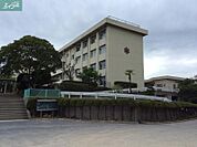 岡山市立旭東中学校 251m