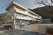 和気町立和気小学校 2401m
