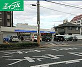 ローソン岡山門田屋敷店 323m