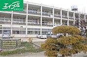 倉敷市立大高小学校 673m