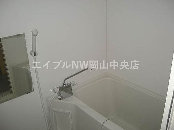 スプレンドーレ医大東 ｜岡山県岡山市北区岡町(賃貸マンション2K・9階・38.77㎡)の写真 その4