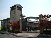 岡山市立御南小学校 578m