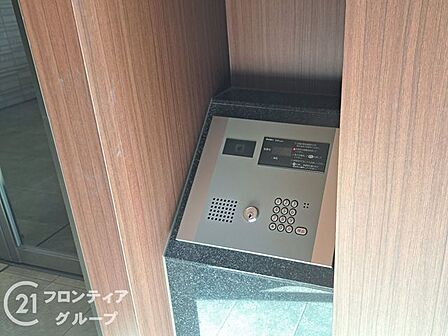 住まい選びは、価格や立地だけでなく、将来の暮らし方まで含めて考えることが大切です。今の段階で気になっていることを、まずスタッフに話してみてください