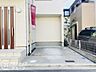 駐車場：写真だけではわからない採光・広さ・周辺環境の実感は、実際に足を運んでみることが一番です。ご見学はいつでもご予約いただけます