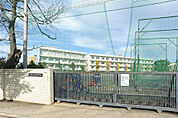 中学校「和光市立大和中学校まで230m」