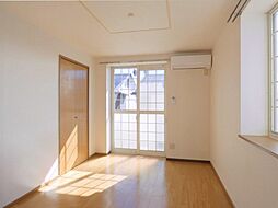 JR水戸線 川島駅 徒歩22分の賃貸アパート 2階2DKのリビング/ダイニング