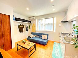 赤羽根サーフベースA棟 1階ワンルームのリビング/ダイニング