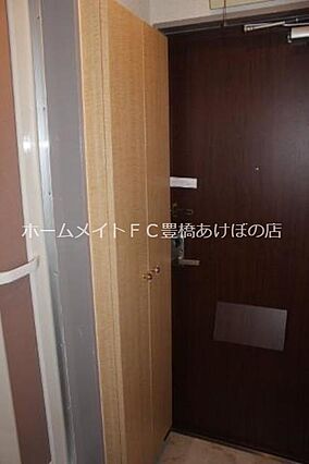 ユトリロ談合町_内装_4