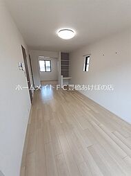 ホワイトウェイブ 2階1LDKのリビング/ダイニング