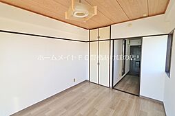 居間