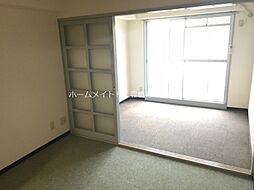 居間