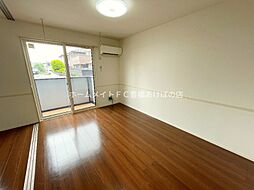 メゾン　ラ・ヴェリテ　B 2階1LDKのリビング/ダイニング