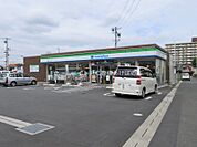 ファミリーマート豊橋佐藤一丁目店 723m