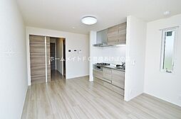 レールサイドコート花中 3階1LDKのリビング/ダイニング