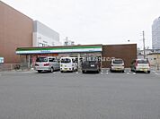 ファミリーマート豊橋白河町店 194m