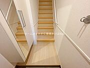 同型完成モデル