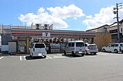 セブンイレブン豊橋三ツ相町店 251m