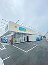 ゲンキー牧野店 304m