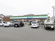 ファミリーマート豊橋小鷹野店 951m
