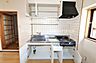 キッチン：同型別部屋写真（反転）