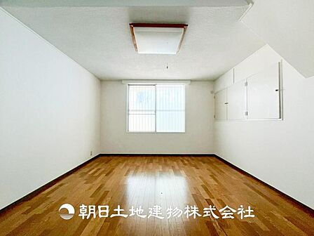 【居室】大切な家族一人ひとりの大切な個別空間。趣味・感性で個性的に飾って頂けるようシンプルに仕上げてあります。自分時間を充実させながら心豊かなひとときを過ごすための大切な空間。