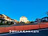 外観：【外観写真】 小学校や公園が徒歩圏内の、ファミリーに人気のエリア。 