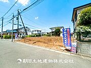 【外観写真】目の前に手を伸ばせば、触ることが出来そうな環境が、そのままインテリアになったような印象です。