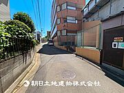 【外観写真】自然素材を活かした外観が魅力のナチュラルテイストな住宅。周囲の景観と調和し、心地よい暮らしを提供します。