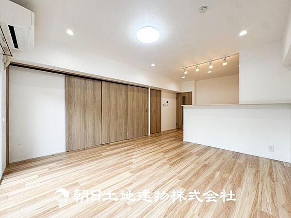 リビング/ダイニングを拡大表示