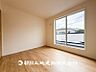 室内：【洋室】一人時間を快適にすごせるように、落ち着いて過ごせる癒しと寛ぎの空間が欲しい。そんな願いを叶えました。