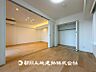 室内：【洋室】一人時間を快適にすごせるように、落ち着いて過ごせる癒しと寛ぎの空間が欲しい。そんな願いを叶えました。